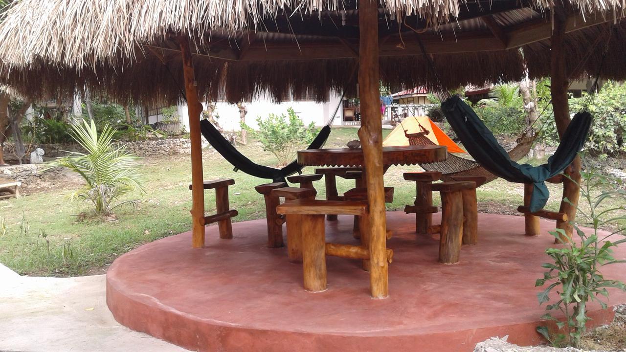 Chelle'S Guesthouse And Backpackers シキホール エクステリア 写真