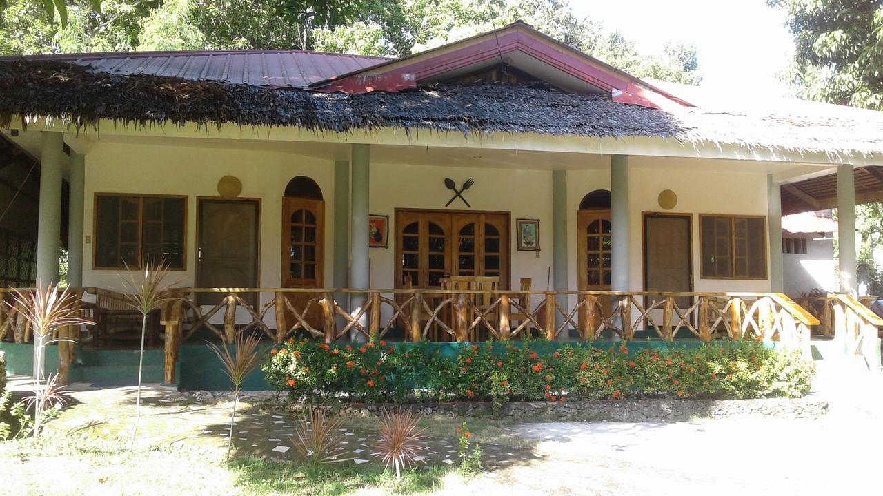Chelle'S Guesthouse And Backpackers シキホール エクステリア 写真